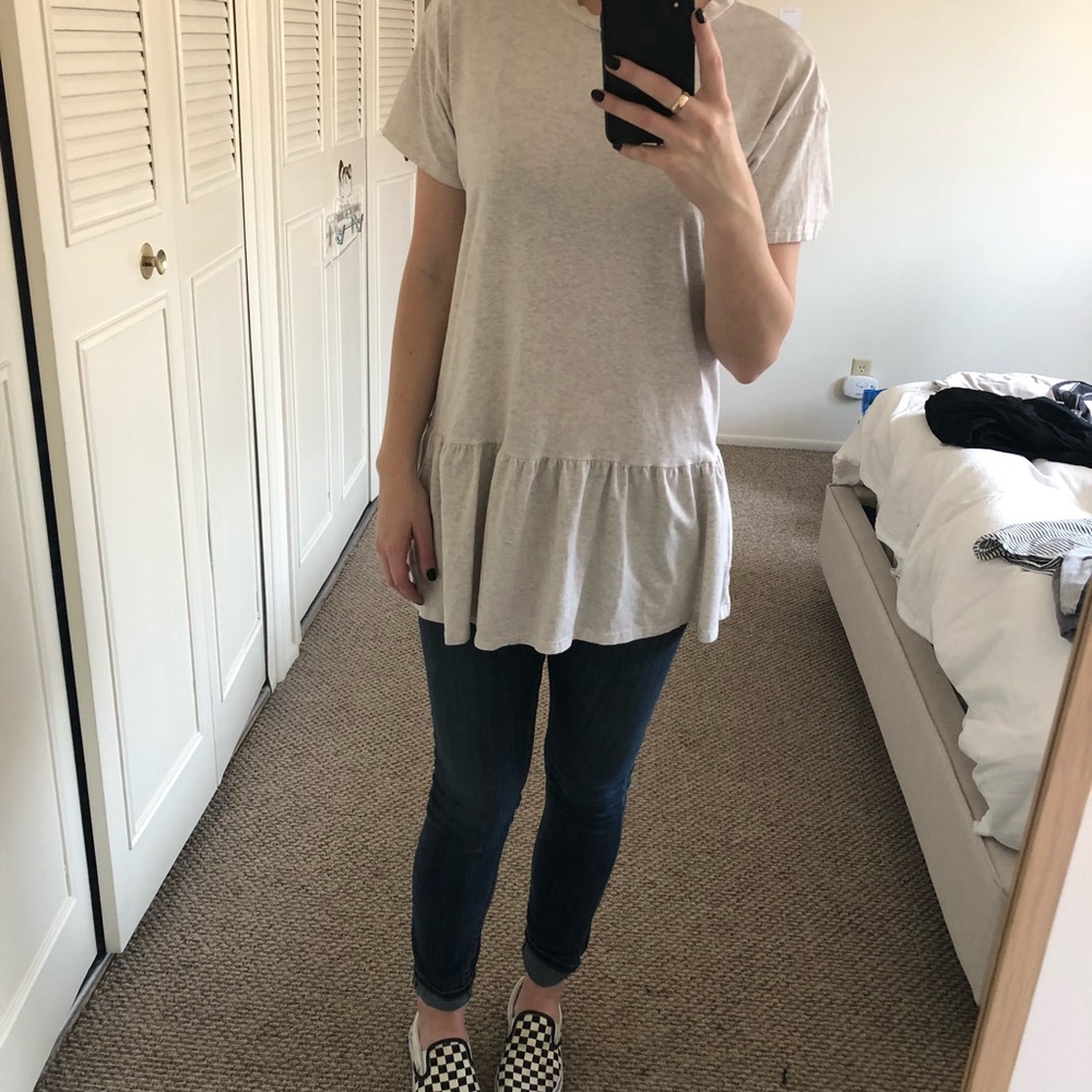 Clad & Cloth Drop Waist T-shirt - M